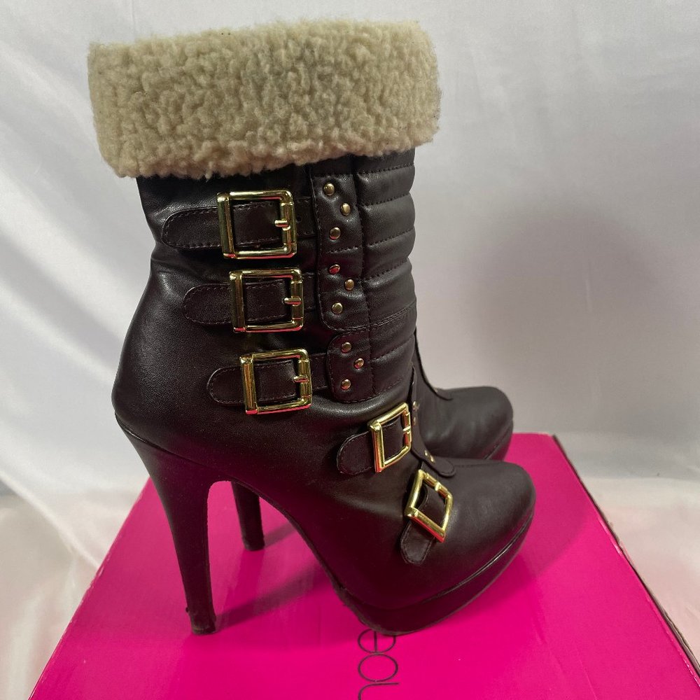 Shoedazzle "Mae"  Platform heeled Brown with Gold buckles Booties Size 9